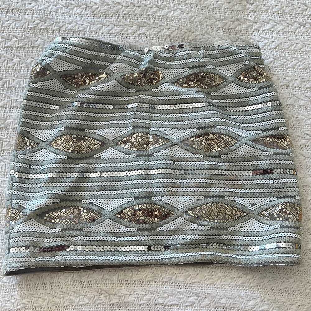 Sequin patterned mini skirt